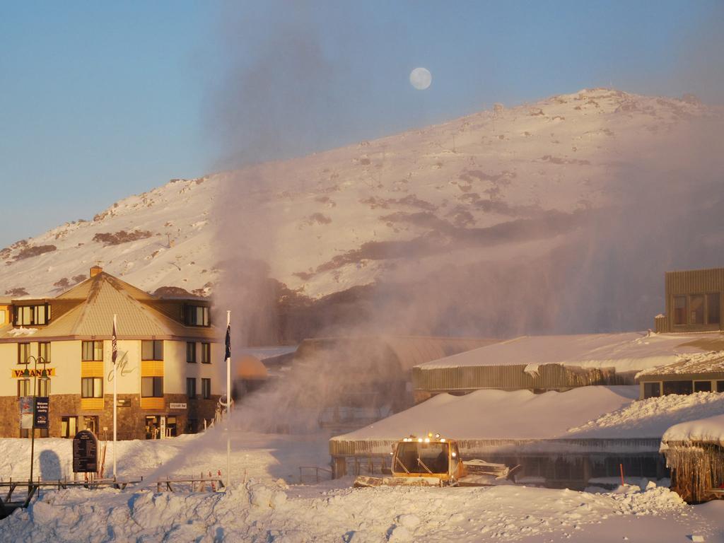 Perisher Manor Hotel เพอริชเชอร์วัลเลย์ ภายนอก รูปภาพ